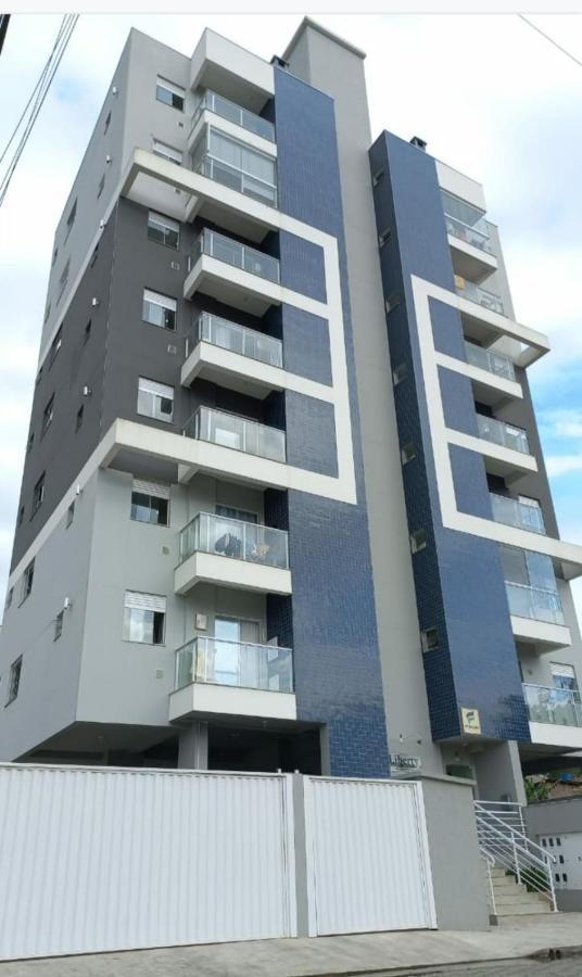 Agradavel Apartamento Em Bairro Silencioso... Balneário Camboriú Exterior foto