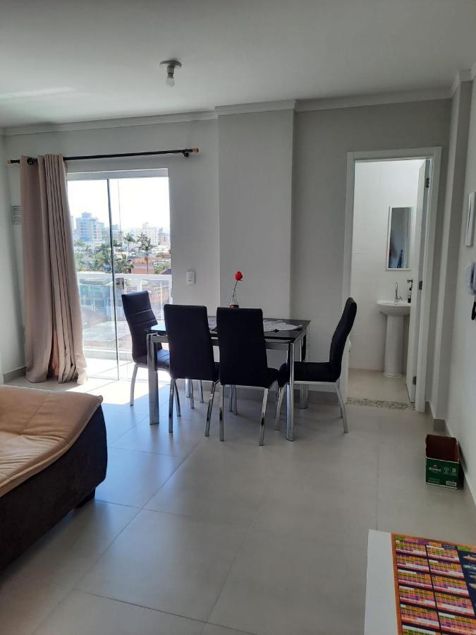 Agradavel Apartamento Em Bairro Silencioso... Balneário Camboriú Exterior foto